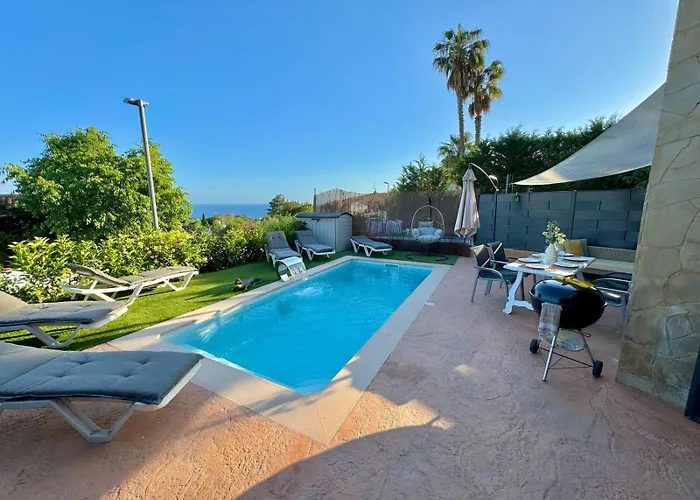 Duna House - With Views Of The