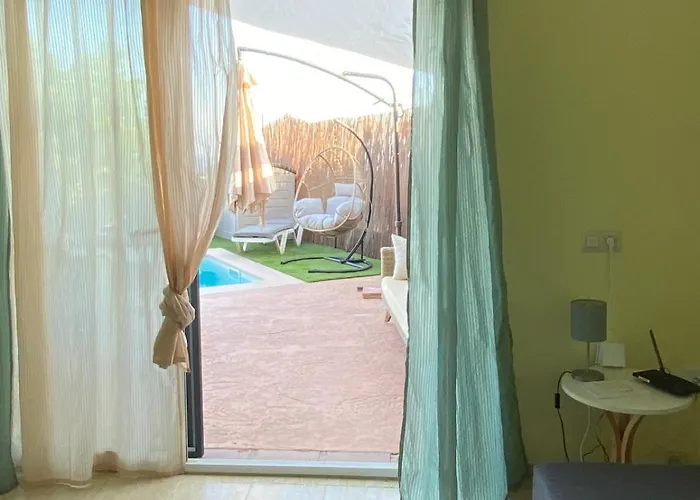 Duna House - With Views Of The شقة