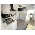 Διαμέρισμα Duna House - With Views Of The