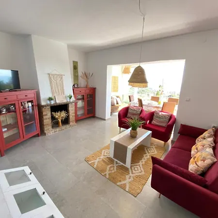 Duna House - With Views Of The