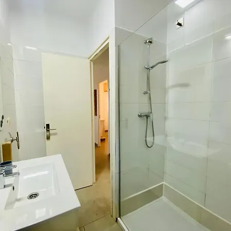 Duna House - With Views Of The דירה