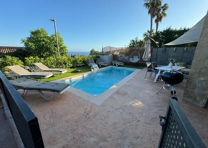 Διαμέρισμα Duna House - With Views Of The *