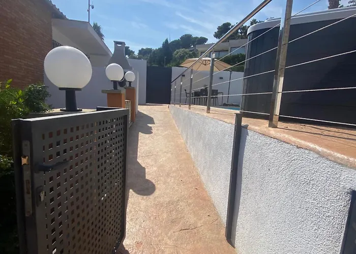 Duna House - With Views Of The *