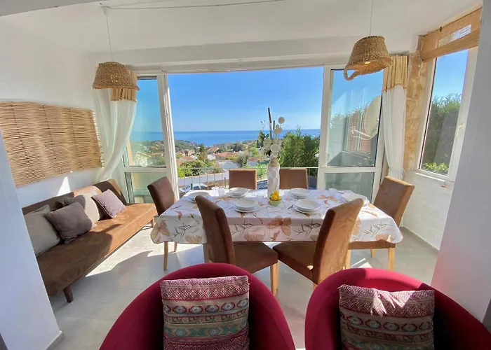 Duna House - With Views Of The Апартаменти