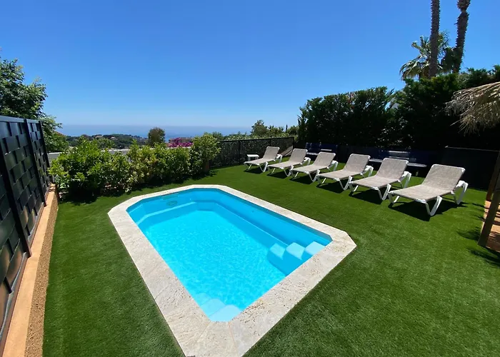 Duna House - With Views Of The